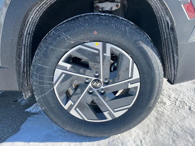 new 2026 Hyundai TUCSON Hybrid car, priced at $30,375