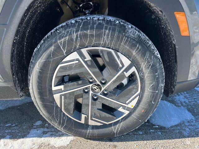 new 2026 Hyundai TUCSON Hybrid car, priced at $30,375