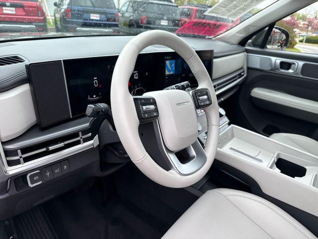 used 2025 Hyundai Santa Fe car, priced at $32,086
