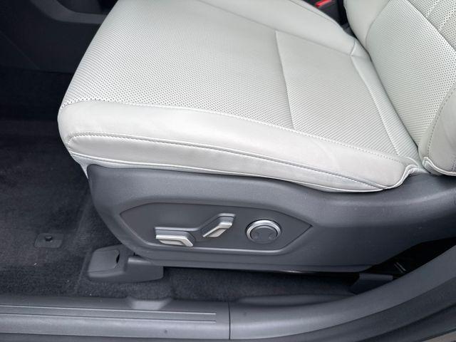 used 2025 Hyundai Santa Fe car, priced at $32,086