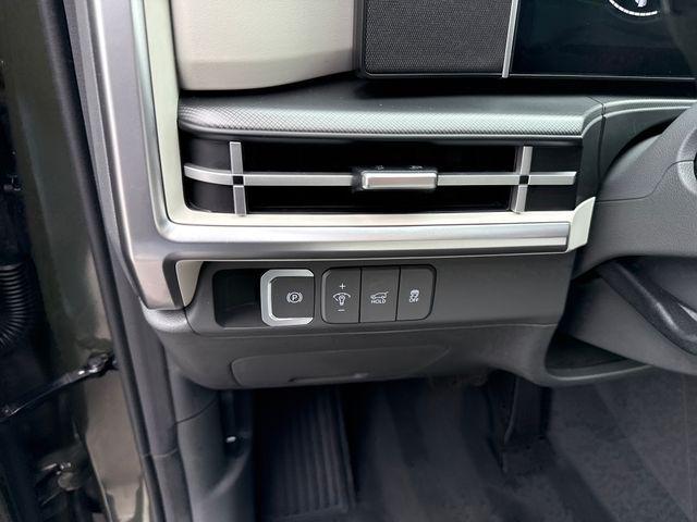 used 2025 Hyundai Santa Fe car, priced at $32,086