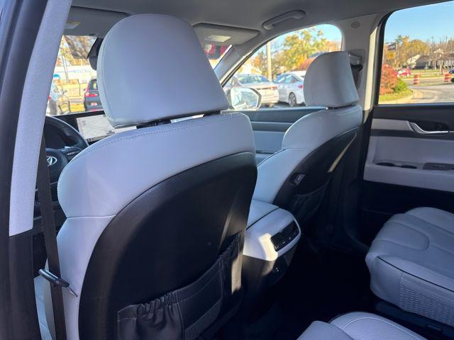 used 2023 Hyundai Palisade car, priced at $34,486