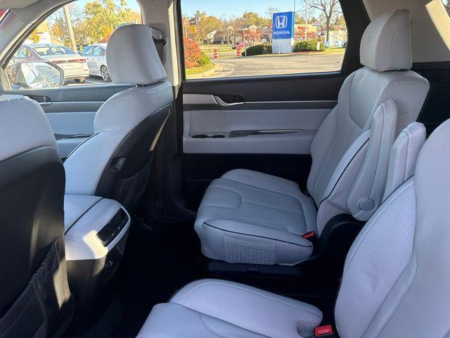 used 2023 Hyundai Palisade car, priced at $34,486