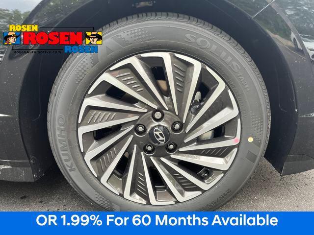 new 2025 Hyundai Sonata Hybrid car, priced at $28,210