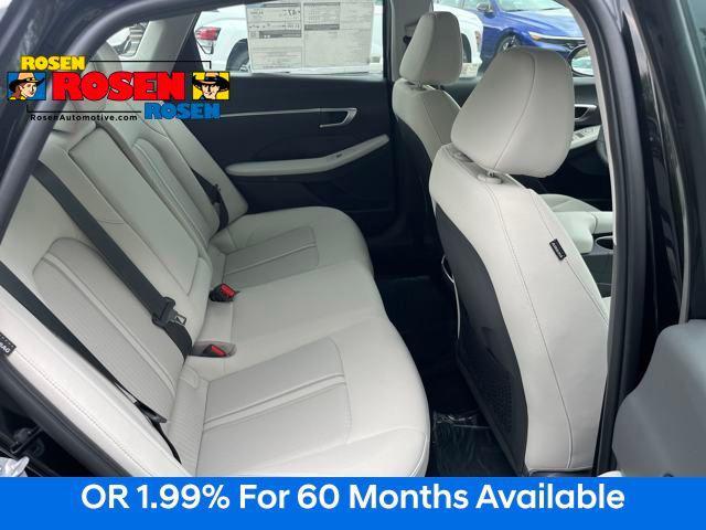 new 2025 Hyundai Sonata Hybrid car, priced at $28,210