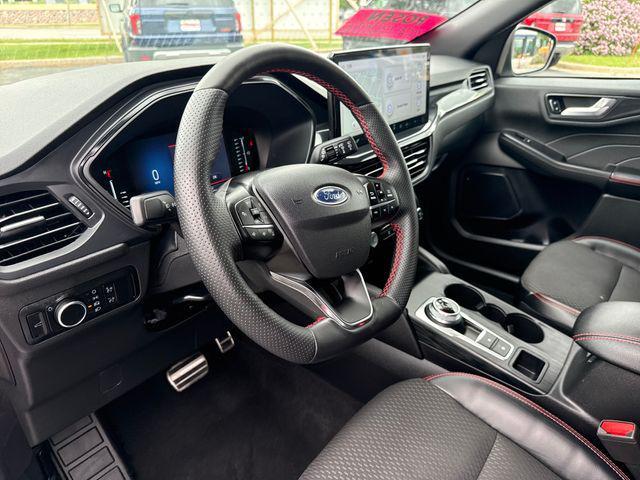 used 2023 Ford Escape car, priced at $26,901