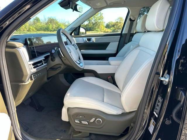 new 2025 Hyundai Santa Fe car, priced at $42,760