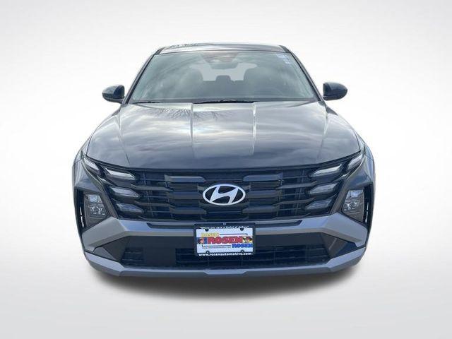 new 2026 Hyundai Tucson car, priced at $28,640