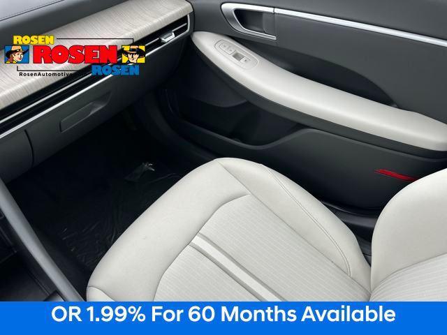 new 2025 Hyundai Sonata Hybrid car, priced at $28,575