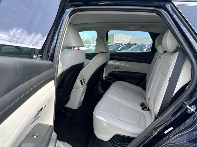 used 2025 Hyundai TUCSON Hybrid car, priced at $30,480