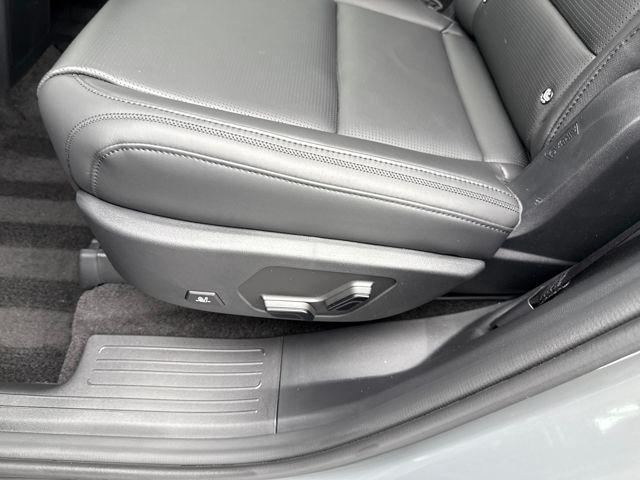 used 2025 Hyundai Santa Fe car, priced at $39,877