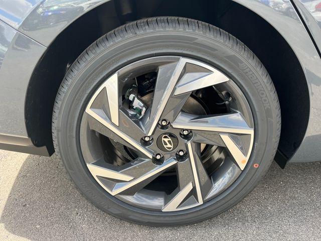new 2026 Hyundai Elantra car, priced at $28,384
