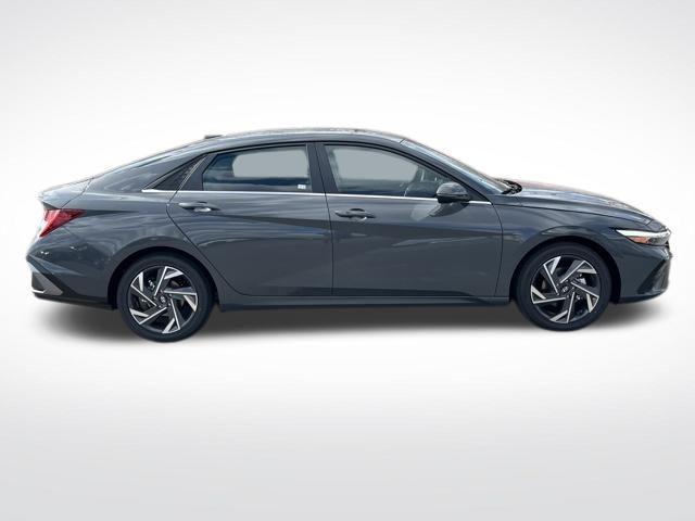 new 2026 Hyundai Elantra car, priced at $28,384