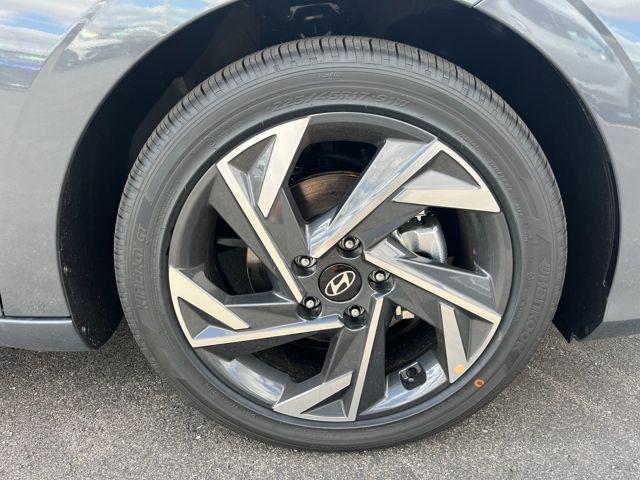 new 2026 Hyundai Elantra car, priced at $28,384