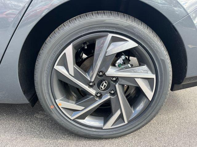new 2026 Hyundai Elantra car, priced at $28,384