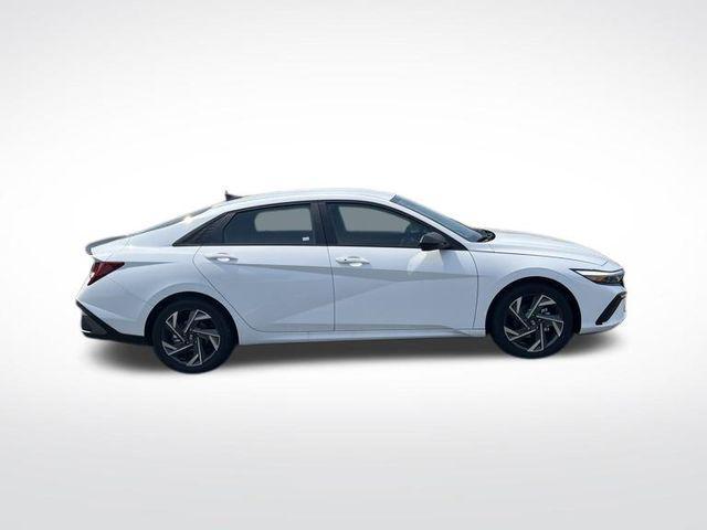 new 2025 Hyundai ELANTRA HEV car, priced at $24,905