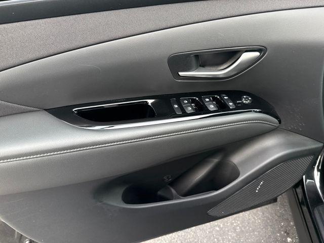 used 2024 Hyundai TUCSON Hybrid car, priced at $28,489