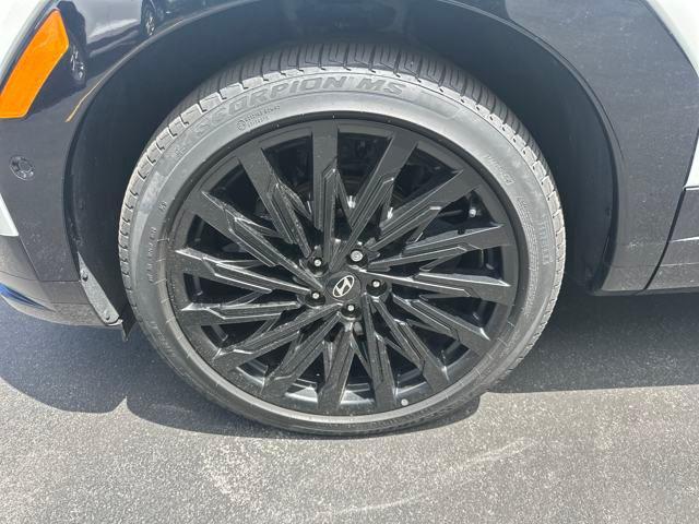 new 2025 Hyundai Santa Fe car, priced at $42,825