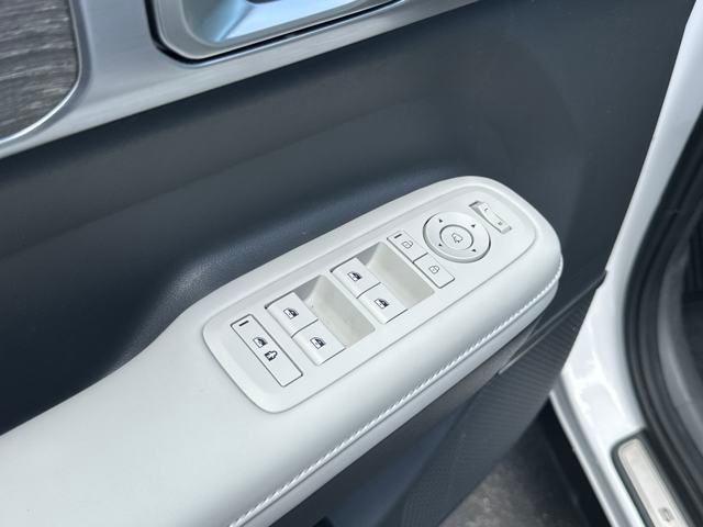 new 2025 Hyundai Santa Fe car, priced at $43,325