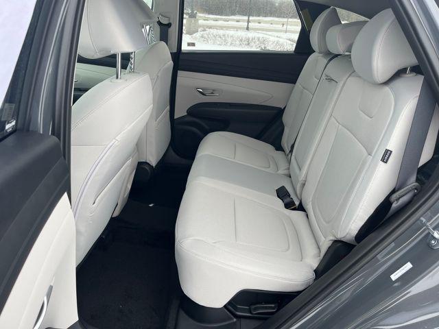 new 2026 Hyundai TUCSON Hybrid car, priced at $32,200