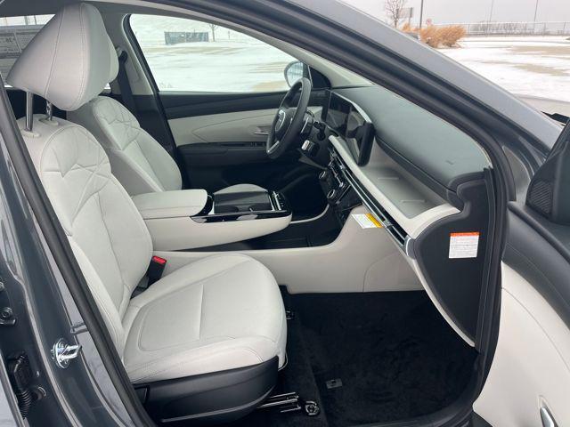 new 2026 Hyundai TUCSON Hybrid car, priced at $32,200