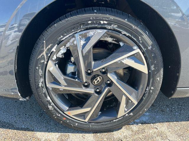 new 2026 Hyundai Elantra car, priced at $28,383