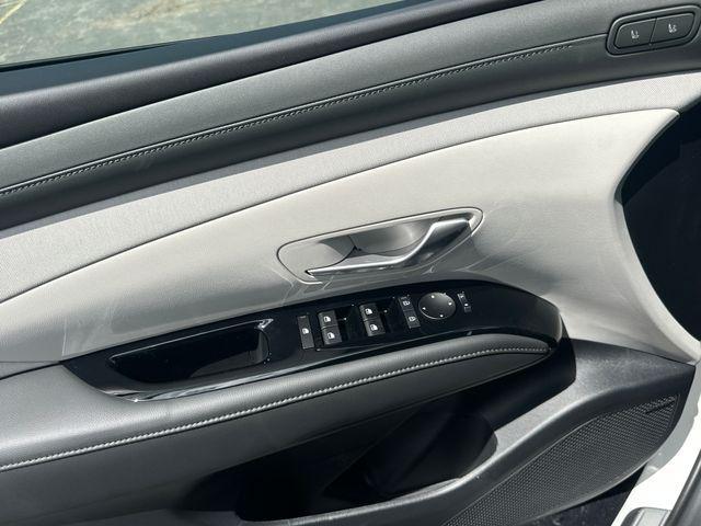 new 2026 Hyundai Tucson car, priced at $42,127