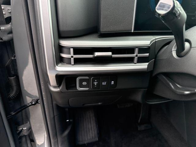used 2025 Hyundai Santa Fe car, priced at $32,272
