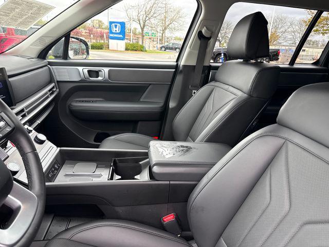 used 2025 Hyundai Santa Fe car, priced at $32,272
