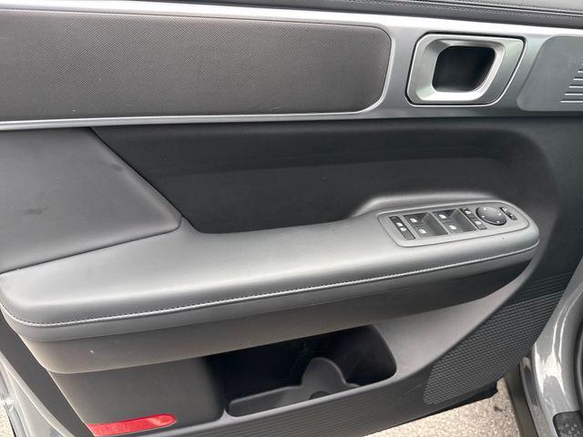 used 2025 Hyundai Santa Fe car, priced at $32,272