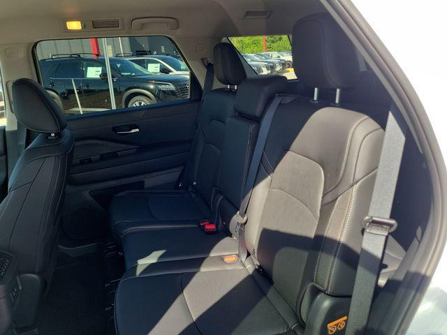 new 2026 Nissan Pathfinder car, priced at $41,356