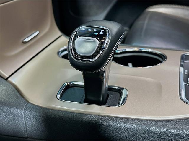 used 2015 Jeep Grand Cherokee car, priced at $9,495