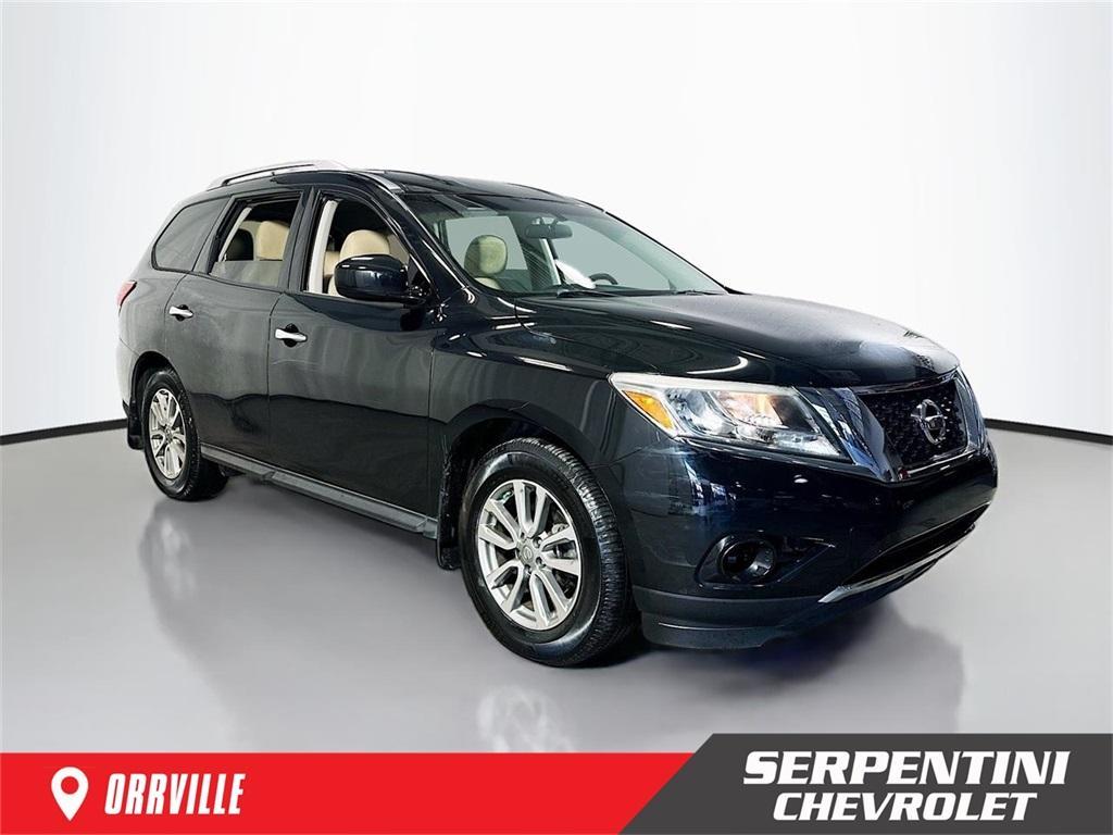 used 2016 Nissan Pathfinder car, priced at $10,495