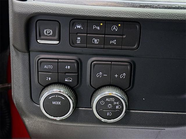 new 2025 Chevrolet Suburban car, priced at $81,860