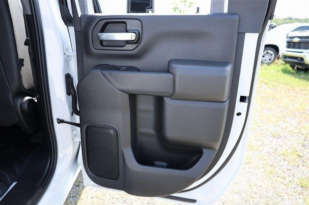 new 2025 Chevrolet Silverado 2500 car, priced at $54,566