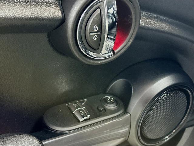 used 2016 MINI Hardtop car, priced at $9,495