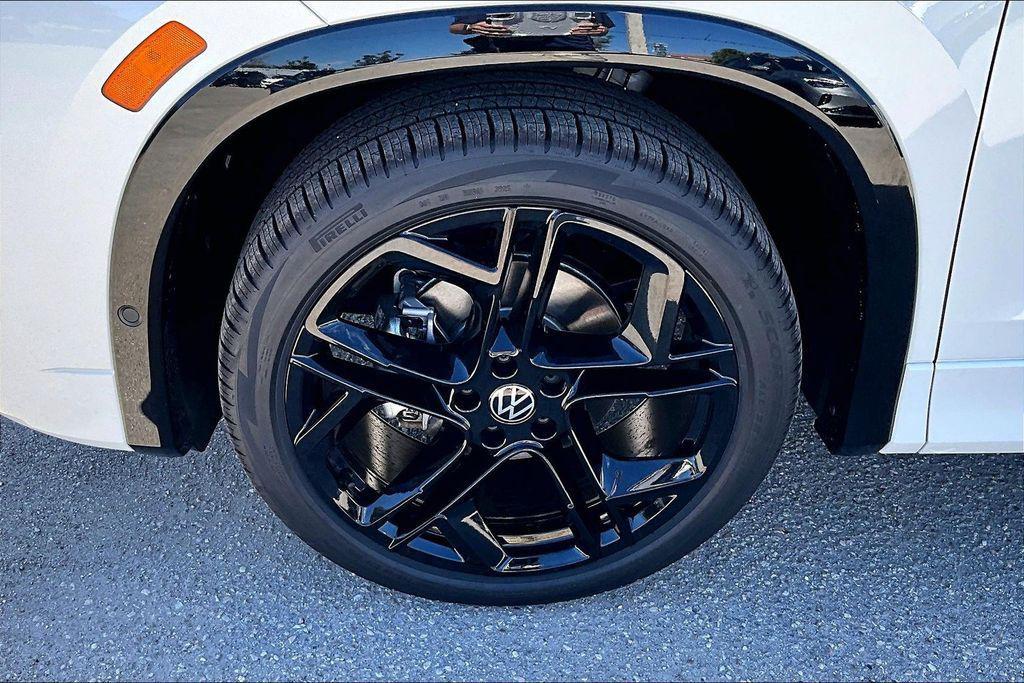 new 2026 Volkswagen Tiguan car, priced at $36,805