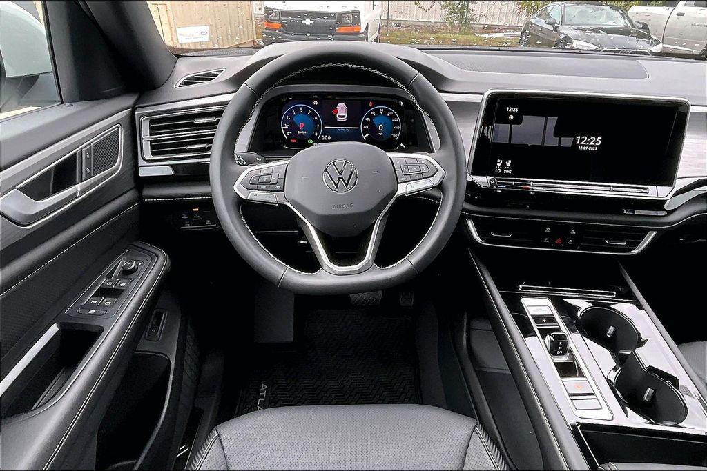 new 2026 Volkswagen Atlas Cross Sport car, priced at $43,652