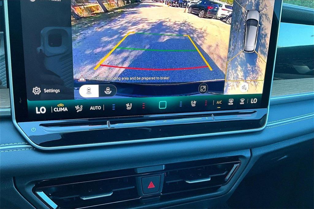 new 2026 Volkswagen Tiguan car, priced at $45,177