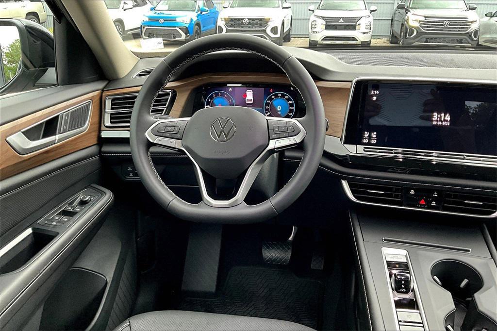 new 2026 Volkswagen Atlas car, priced at $38,446