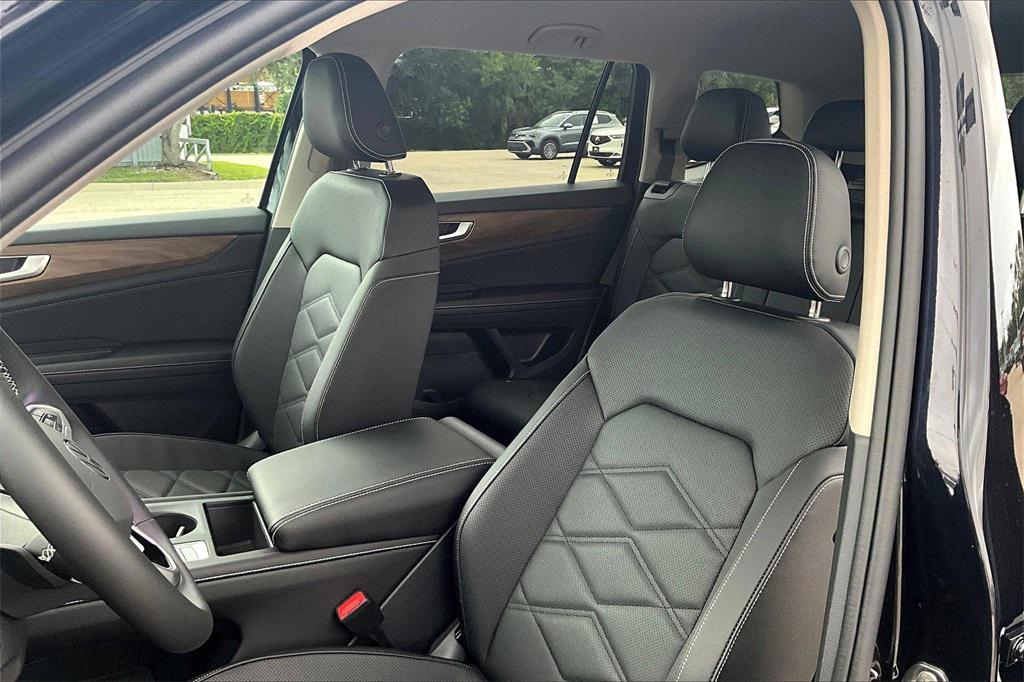 new 2026 Volkswagen Atlas car, priced at $38,446