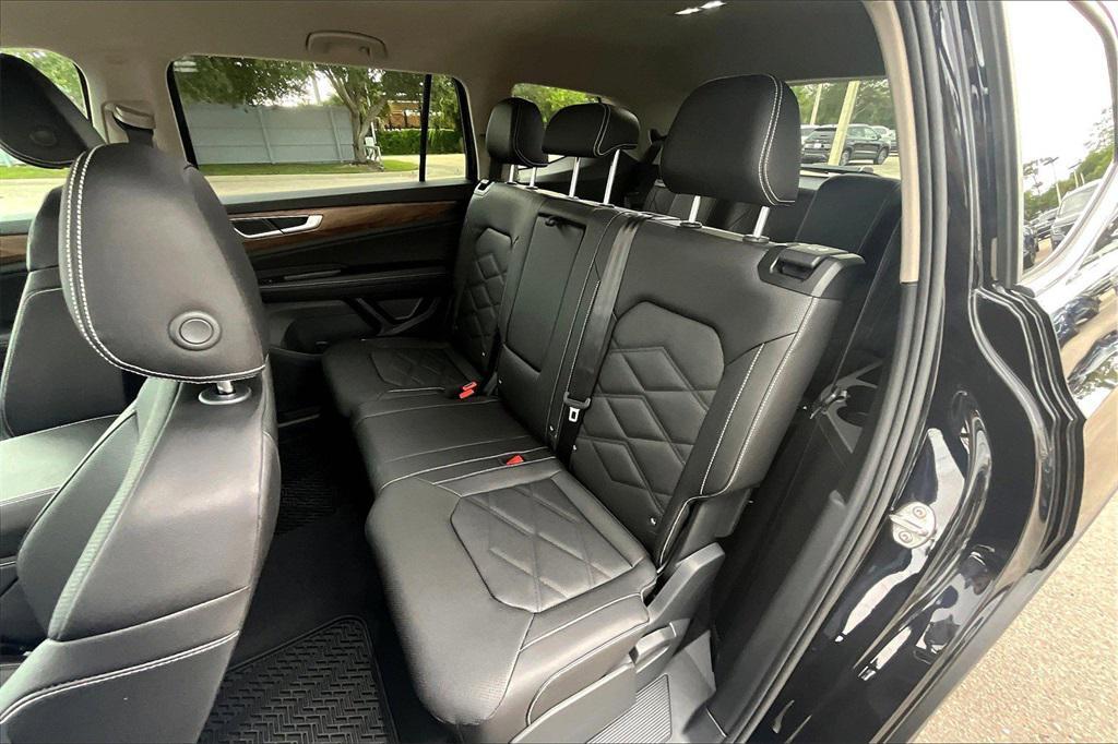 new 2026 Volkswagen Atlas car, priced at $38,446