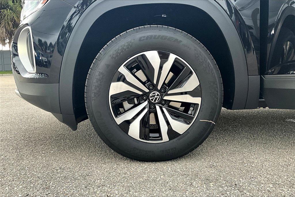 new 2026 Volkswagen Atlas car, priced at $38,446