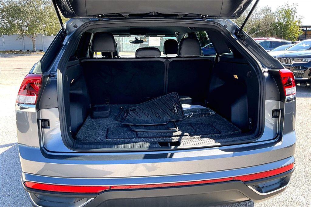 used 2023 Volkswagen Atlas Cross Sport car, priced at $23,650