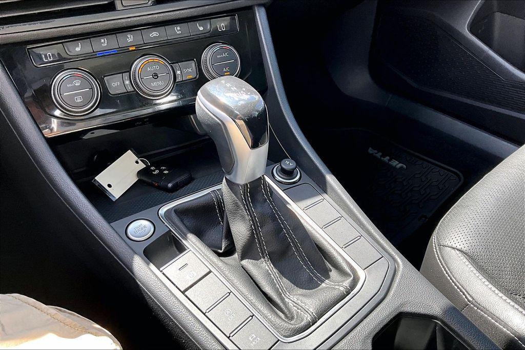 used 2022 Volkswagen Jetta car, priced at $20,379