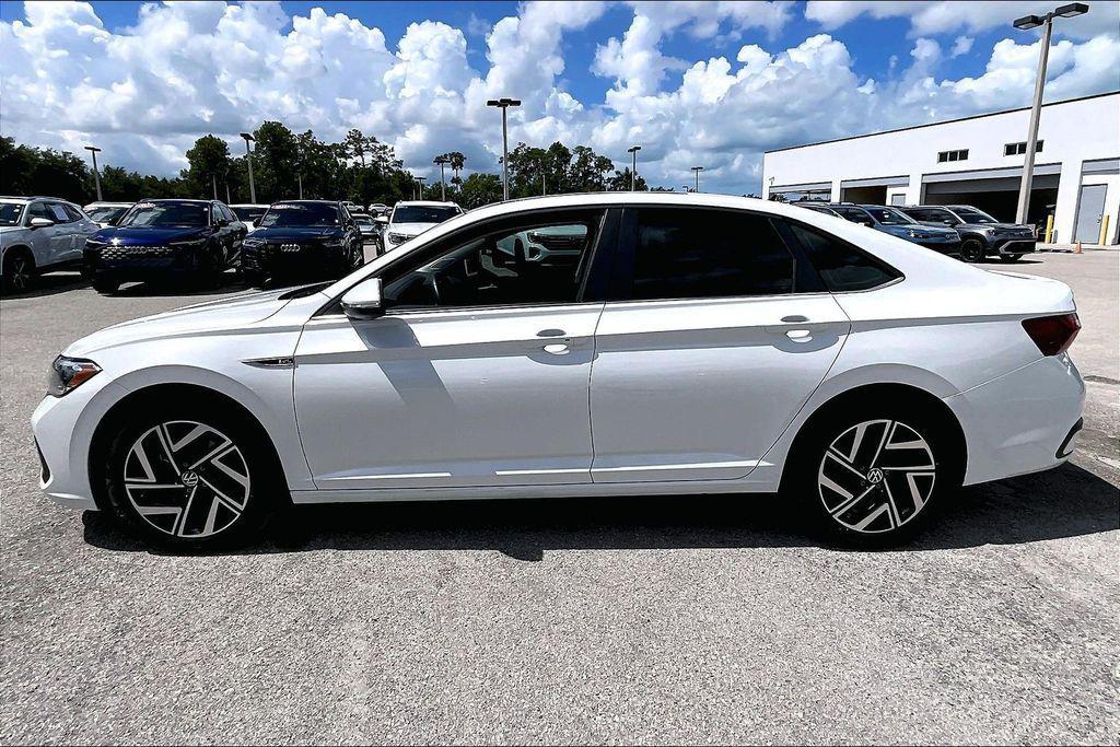used 2022 Volkswagen Jetta car, priced at $20,379