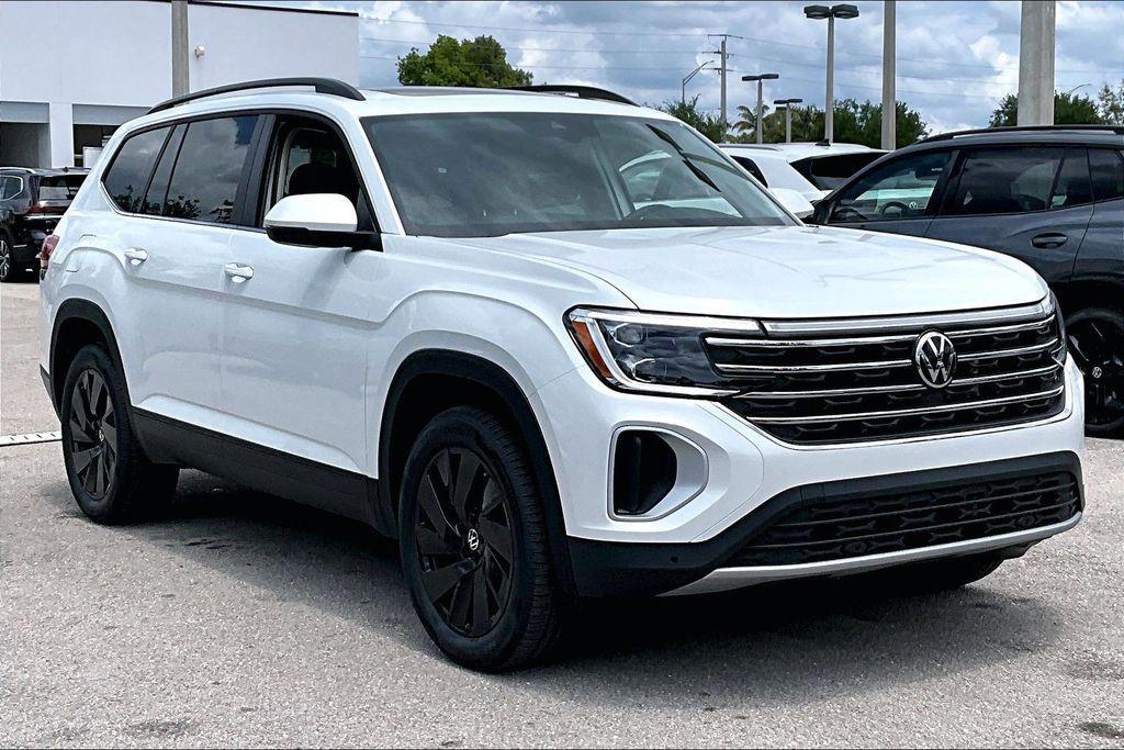 new 2026 Volkswagen Atlas car, priced at $43,581