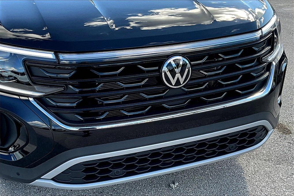 new 2026 Volkswagen Atlas Cross Sport car, priced at $43,633