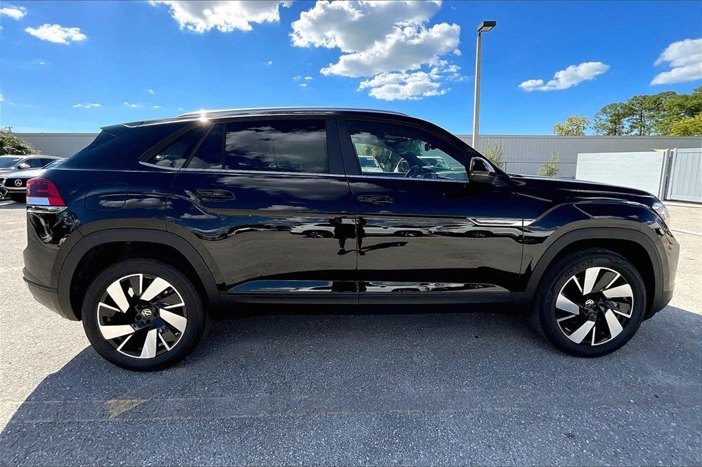 new 2026 Volkswagen Atlas Cross Sport car, priced at $43,633