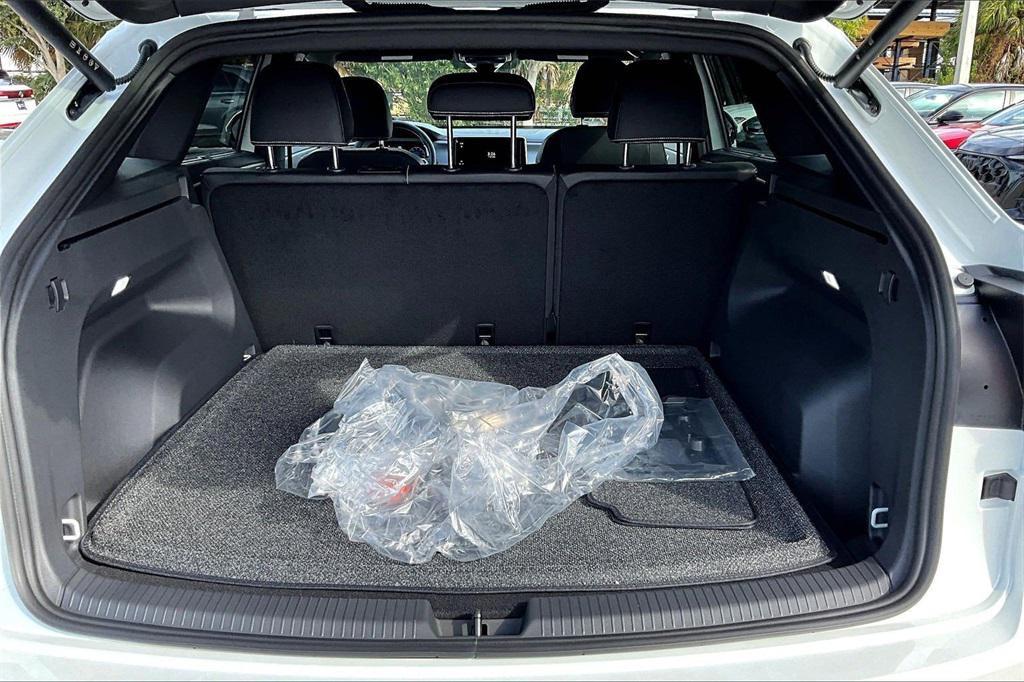 new 2026 Volkswagen Atlas Cross Sport car, priced at $42,495